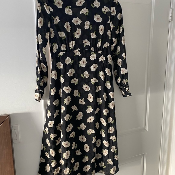 Bundle of dresses - Picture 4 of 5